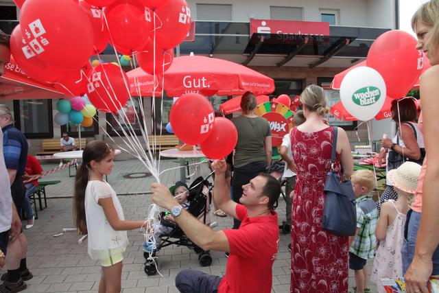 Luftballons für die Kinder | Foto: wochenblatt