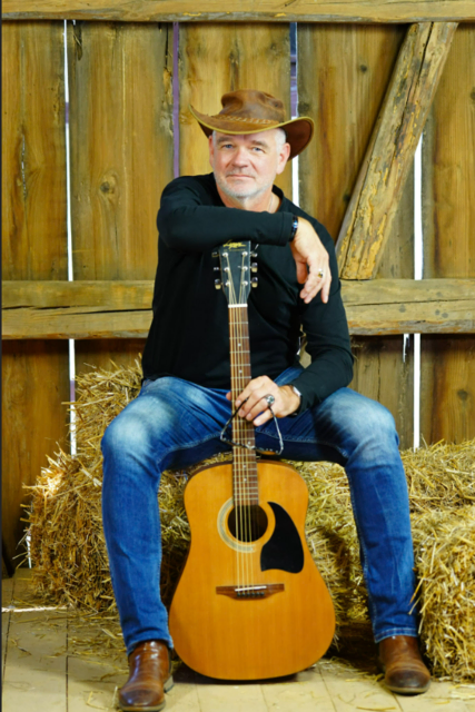 Eric Damster ist „die tiefste Stimme des Südens”. | Foto: Privat