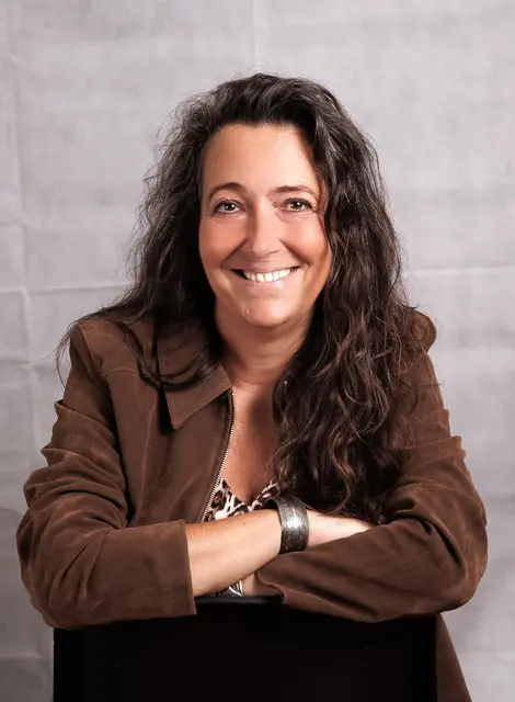 Elke Becker verspricht spannende Einblicke, historische Hintergründe und eine Lesung voller Atmosphäre. | Foto: Elke Becker