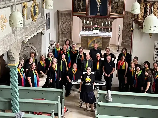 Die Unity Singers in der evangelischen St. Matthäus-Kirche in Heroldsberg. | Foto: Unity Singers