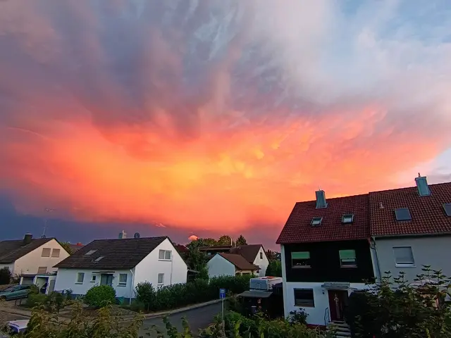 Fotografiert aus der Lindenstraße, Eckenhaid. | Foto: Marion Kosny